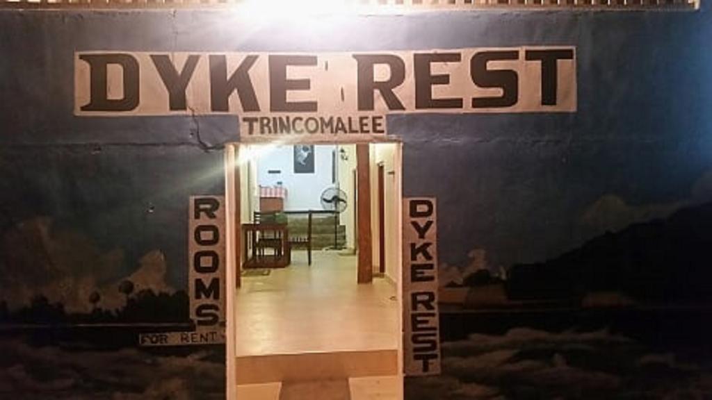 Dyke Rest Hotel Trincomalee Buitenkant foto