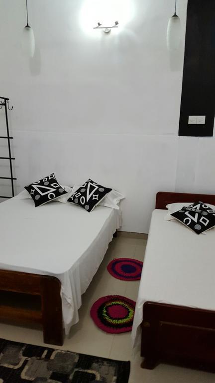 Dyke Rest Hotel Trincomalee Buitenkant foto