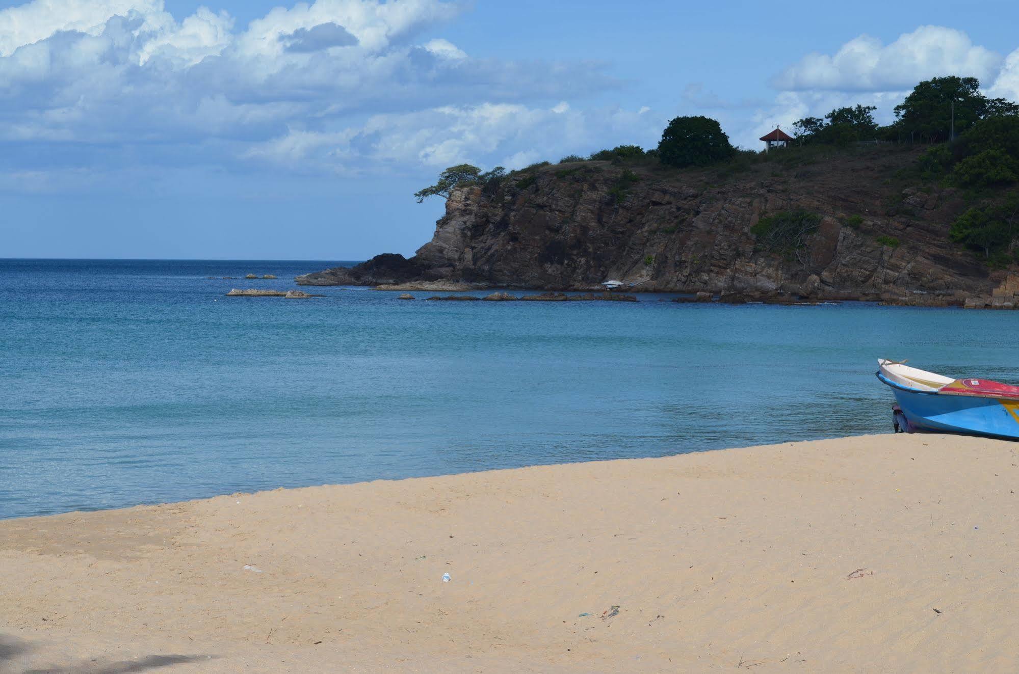 Dyke Rest Hotel Trincomalee Buitenkant foto